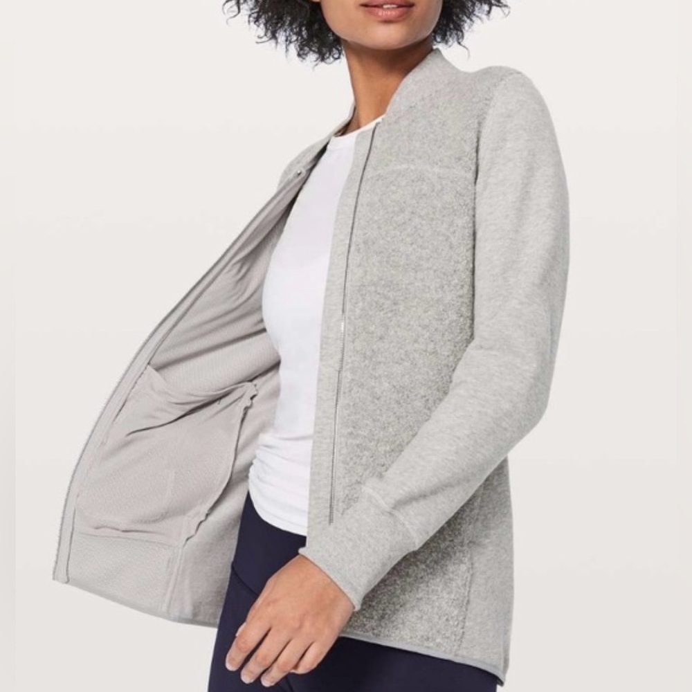 Lululemon ‘stand out’ Sherpa jacket size 4 like new